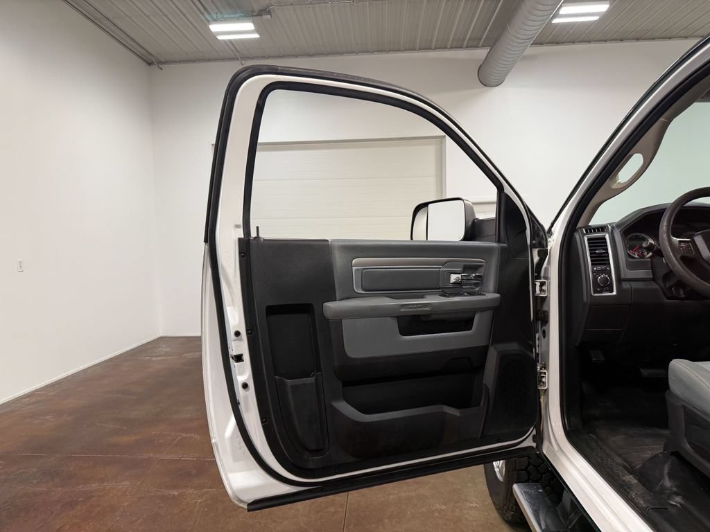 Used 2018 RAM 3500 SLT w/ Snow Chief Group AWD/4WD image 53