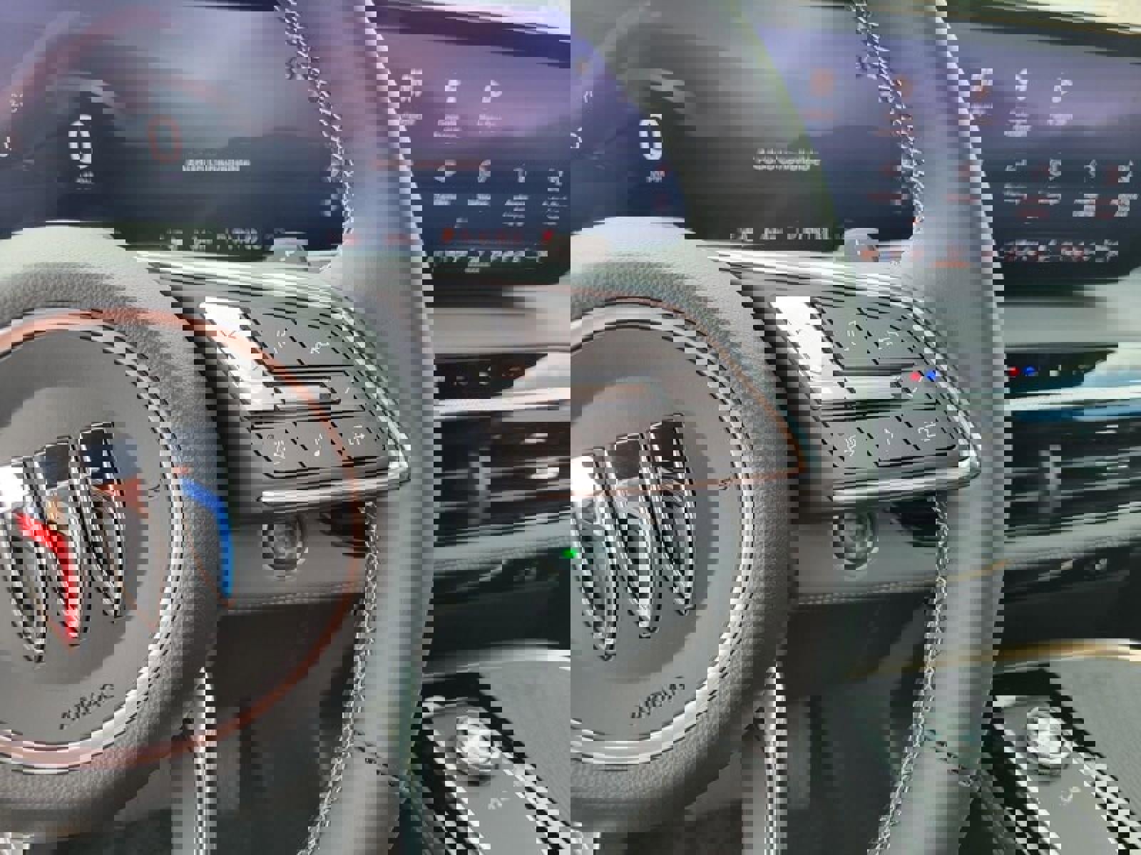 New 2025 Buick Enclave Avenir w/ Super Cruise Package FWD image 14