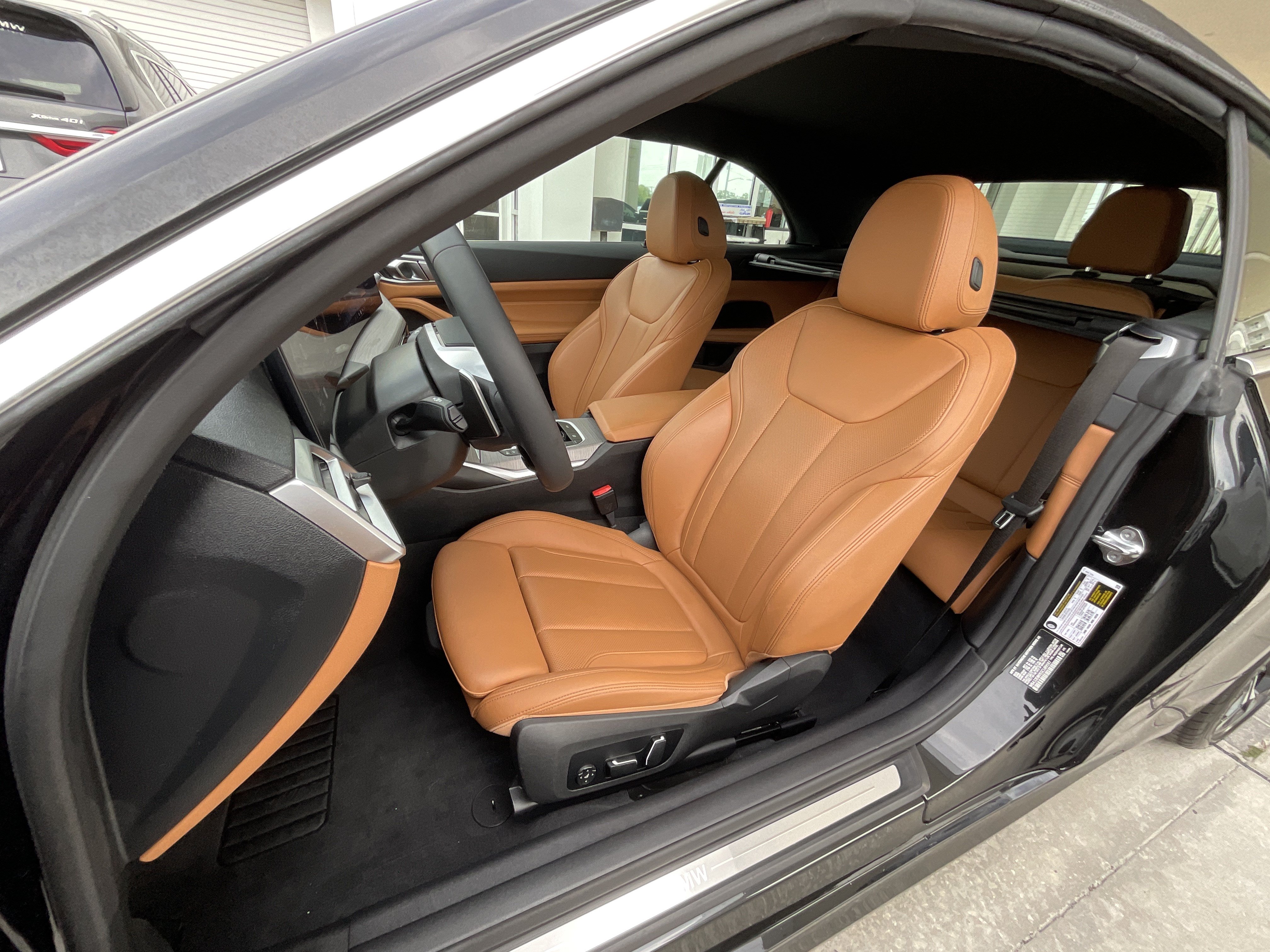 Used 2025 BMW 430i Convertible w/ Premium Package RWD image 16