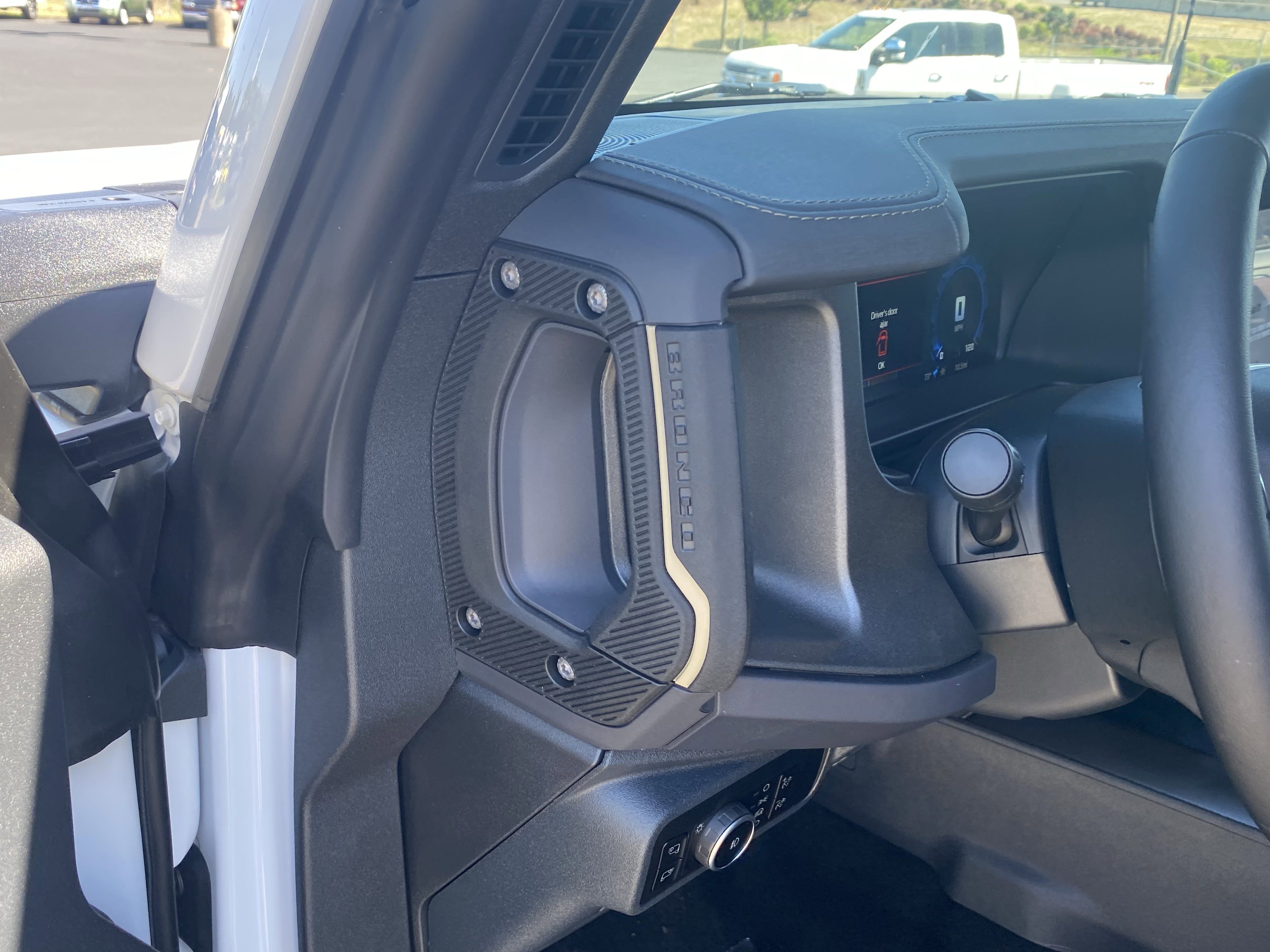 New 2025 Ford Bronco Badlands image 16