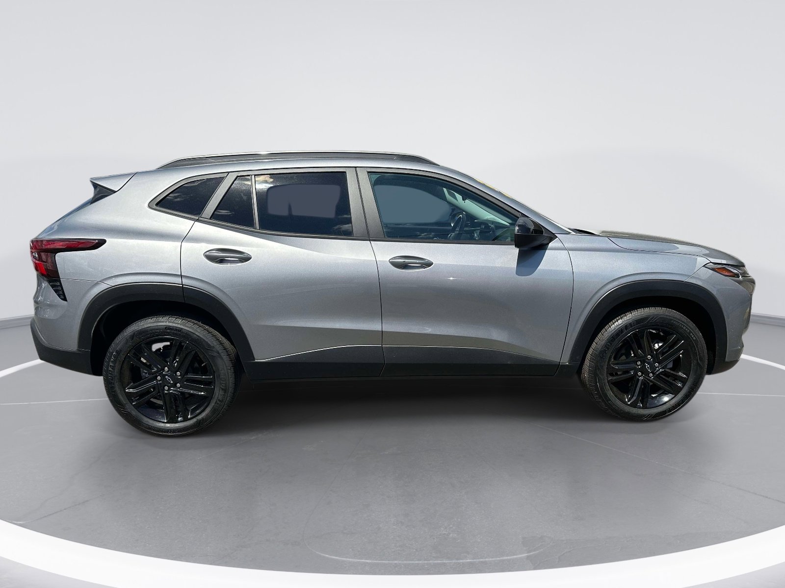 Used 2024 Chevrolet Trax ACTIV w/ Sunroof Package FWD image 4