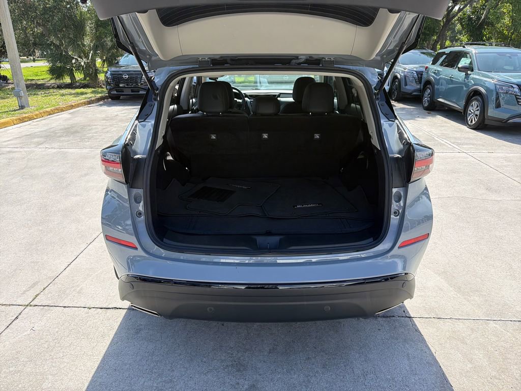 Used 2024 Nissan Murano SV w/ SV Midnight Edition Package AWD/4WD image 34