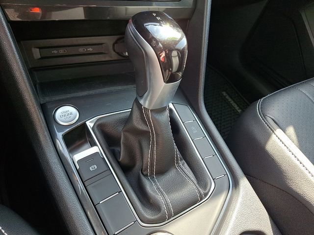 Used 2023 Volkswagen Tiguan SE AWD/4WD image 14