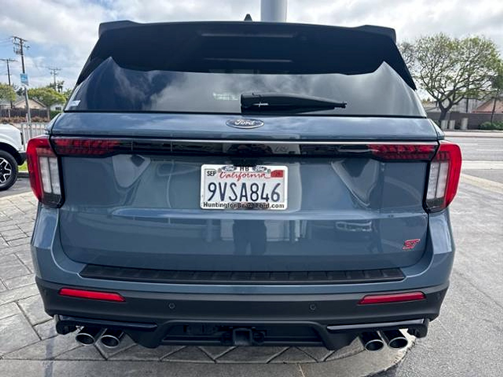 Used 2025 Ford Explorer ST w/ Sun And Sound Package AWD/4WD image 8