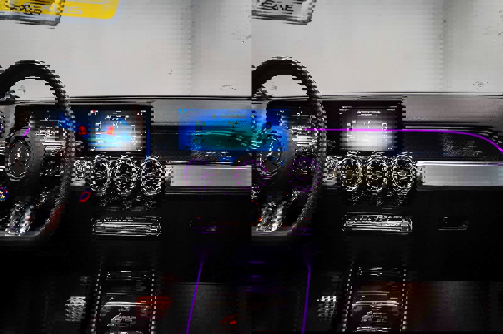 Used 2025 Mercedes-Benz GLB 35 AMG AMG GLB 35 image 13