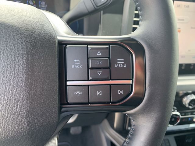 New 2025 Ford F350 Platinum w/ FX4 Off-Road Package image 32