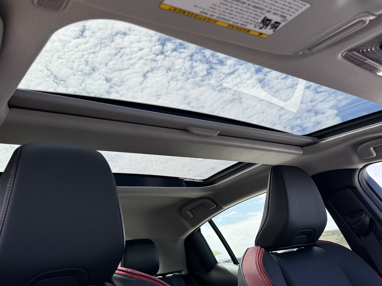 New 2026 Toyota Prius Plug-In Hybrid FWD image 3