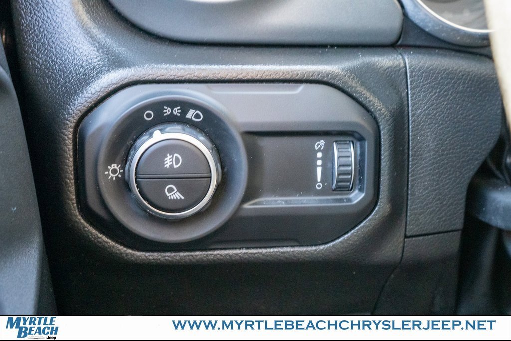 Used 2023 Jeep Gladiator Sport image 29