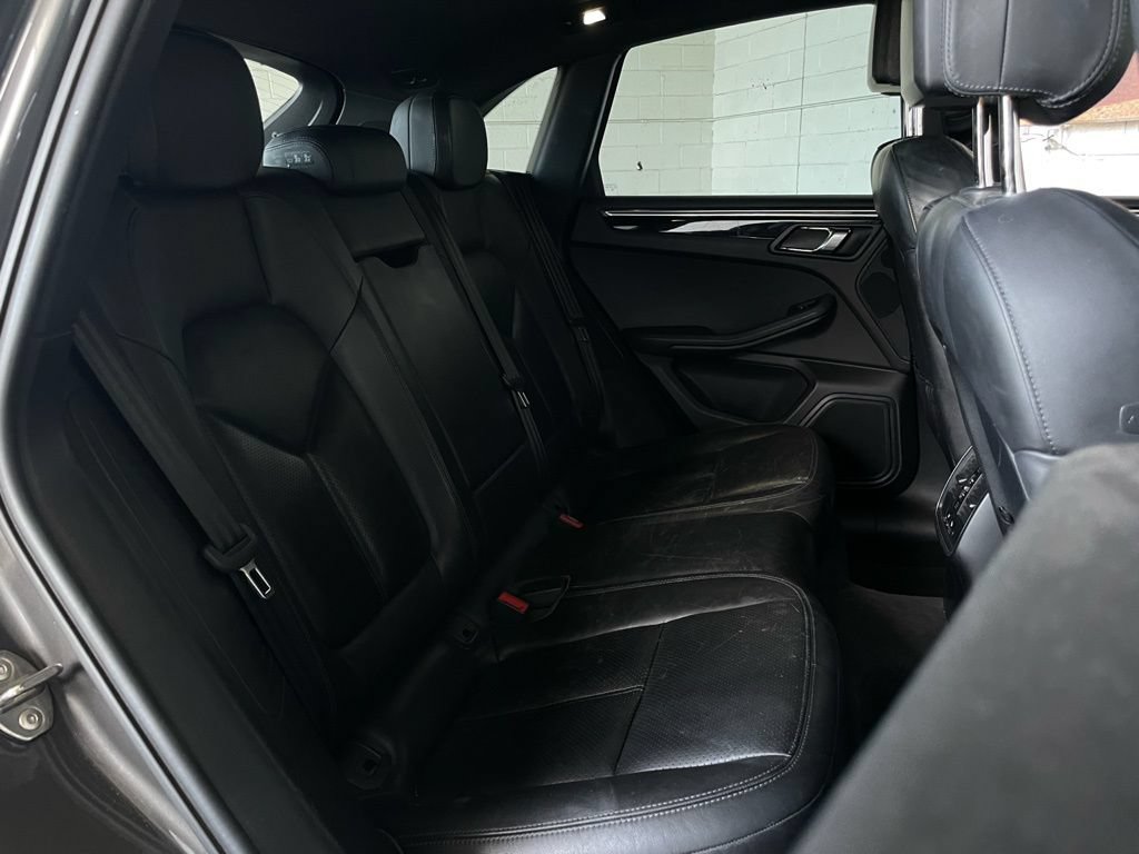 Used 2015 Porsche Macan S w/ Premium Package Plus AWD/4WD image 12
