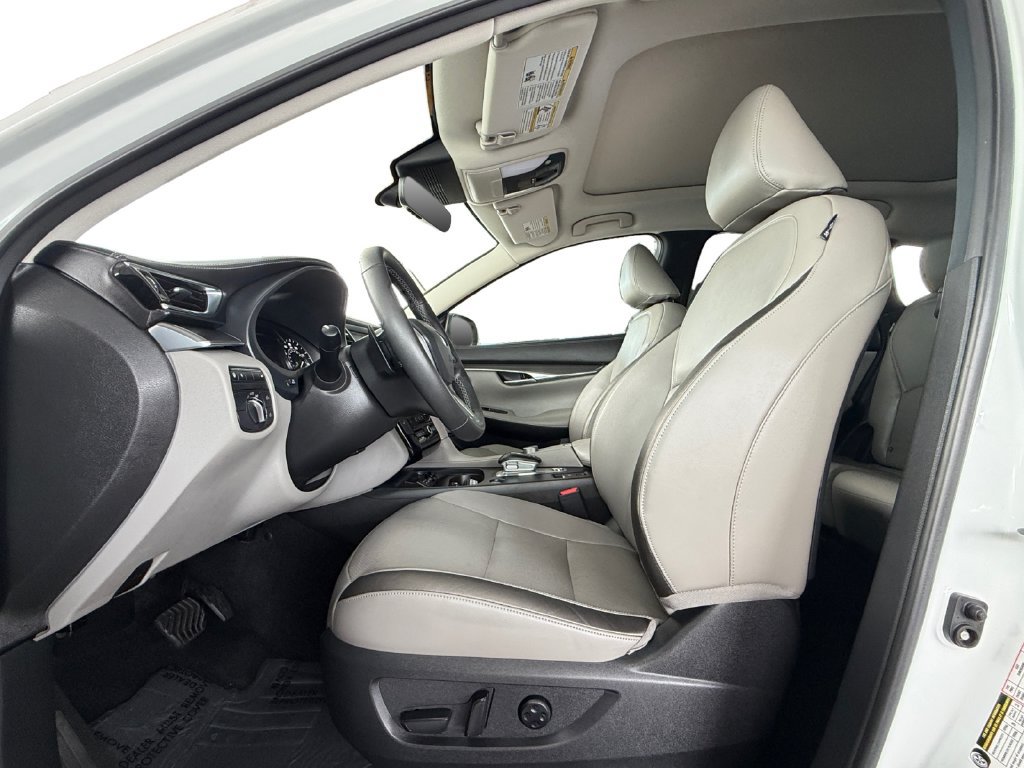 Used 2023 INFINITI QX50 Luxe FWD image 9