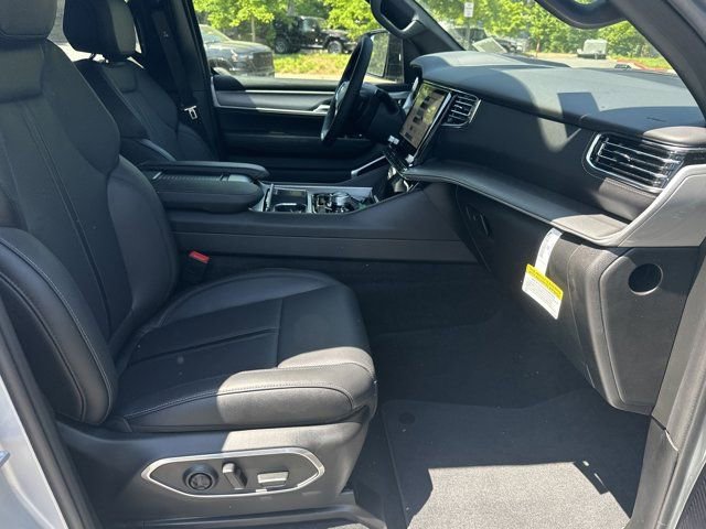 New 2026 Jeep Grand Wagoneer Limited AWD/4WD image 14
