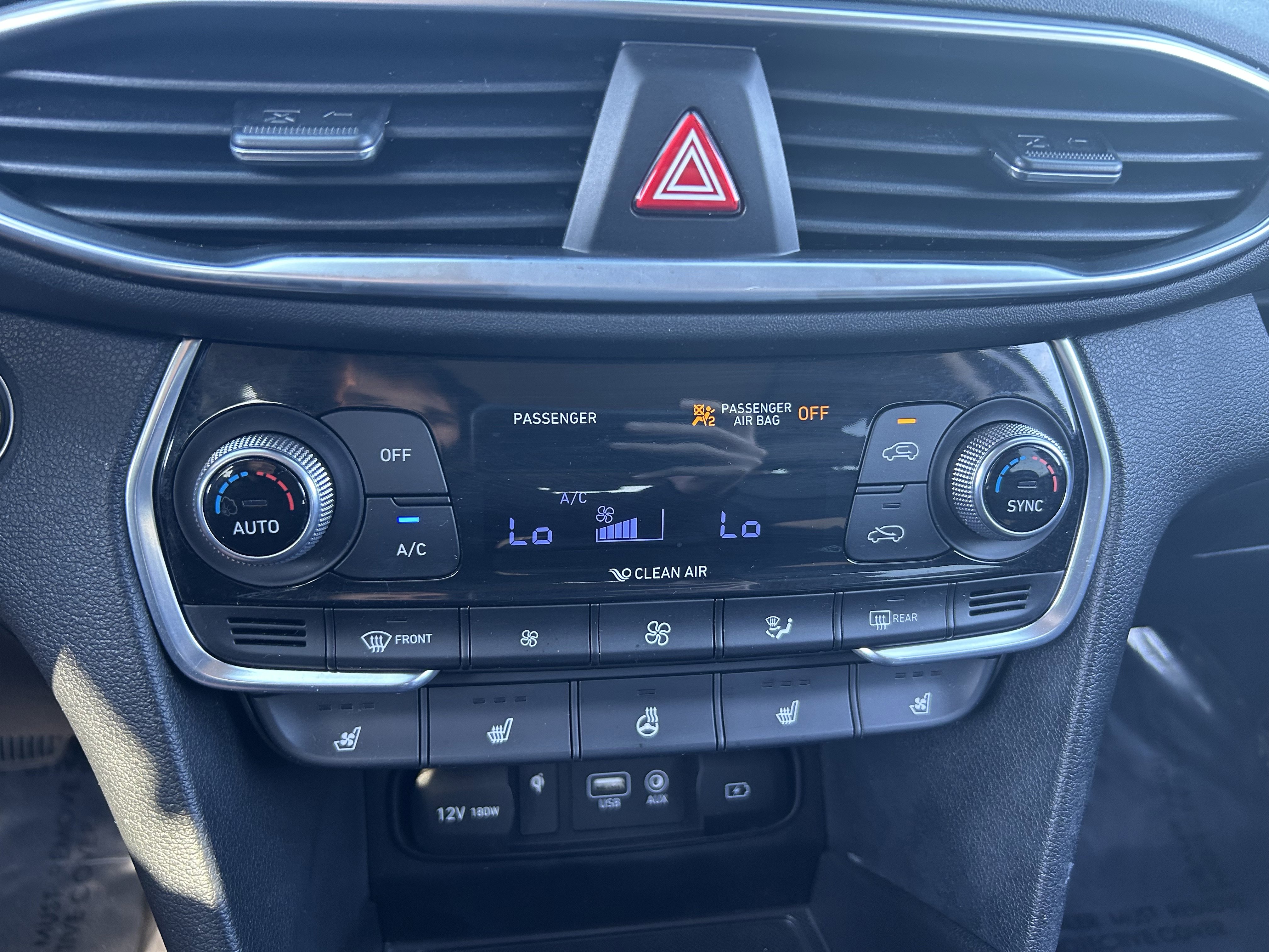 Used 2020 Hyundai Santa Fe Limited AWD/4WD image 15