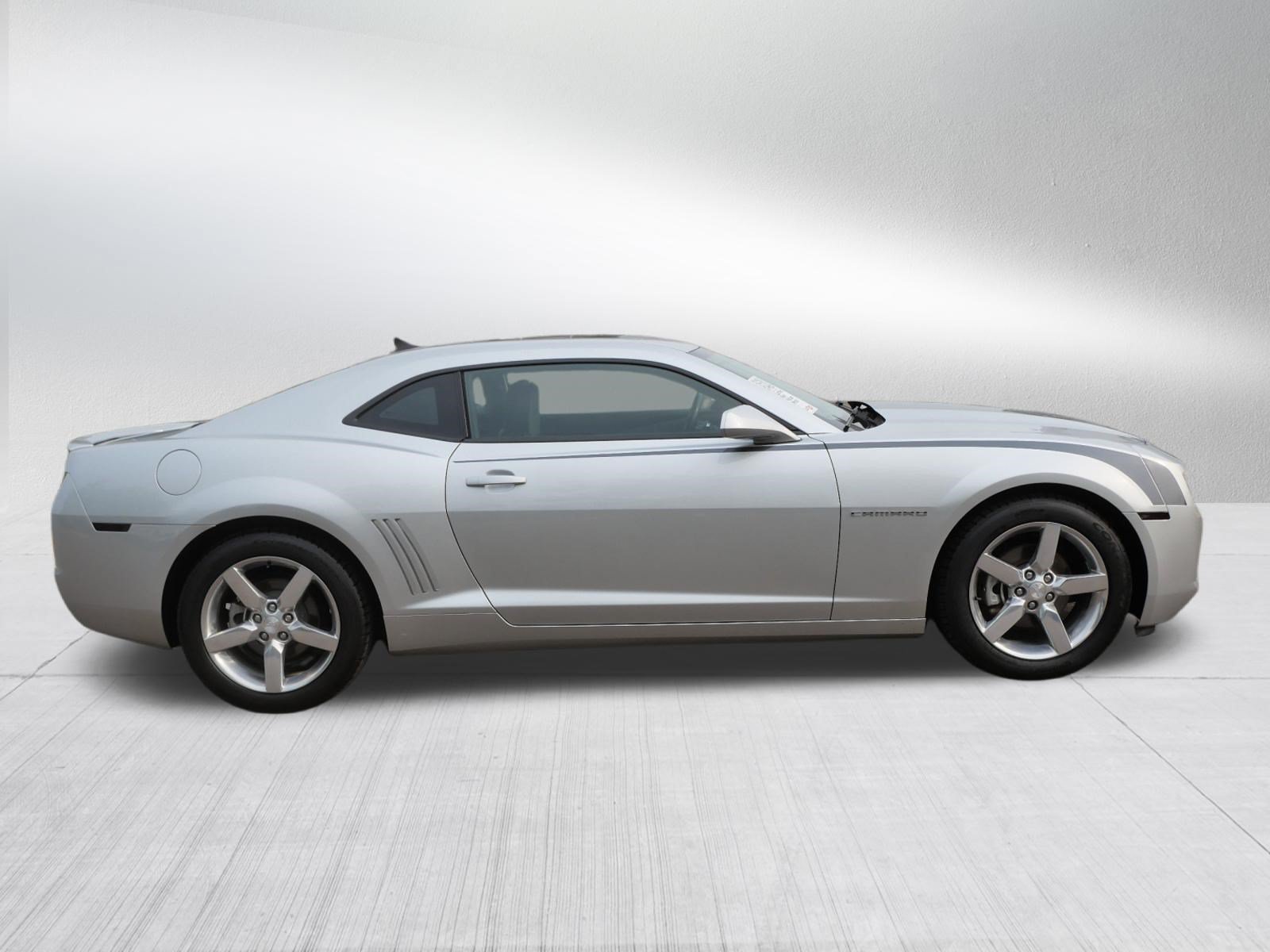 Used 2011 Chevrolet Camaro LT RWD image 8