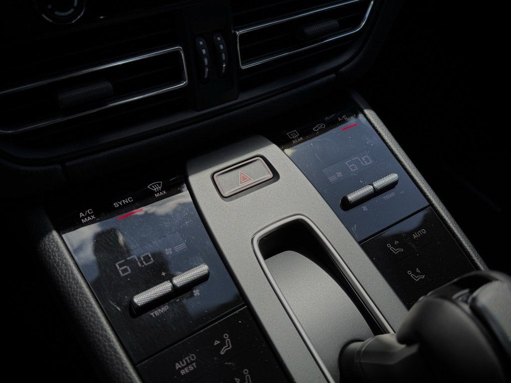 New 2025 Porsche Macan image 25