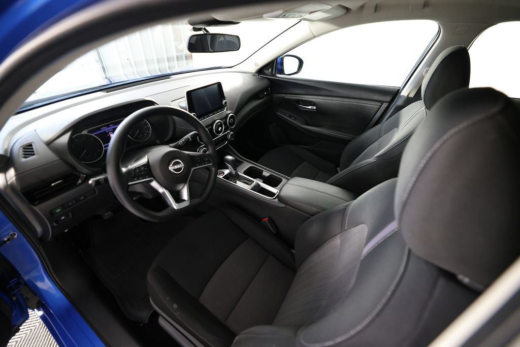 Used 2024 Nissan Sentra SV FWD image 15