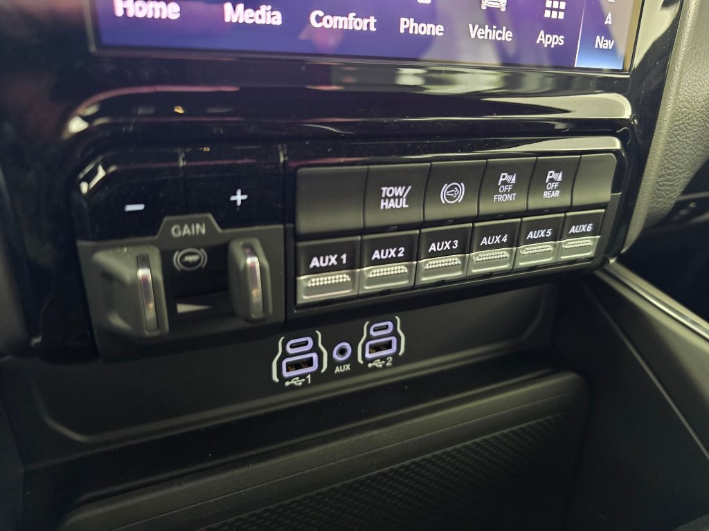 New 2026 RAM 3500 Big Horn AWD/4WD image 23