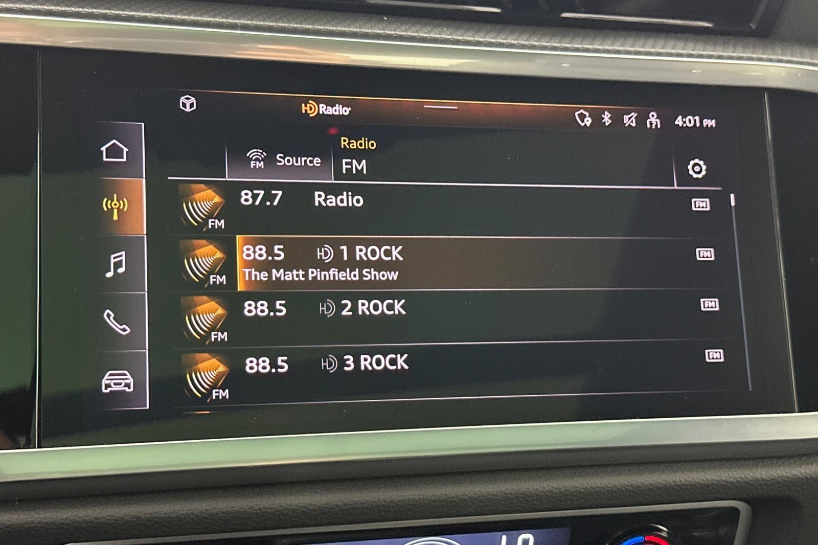 Used 2023 Audi Q3 2.0T Premium Plus w/ Premium Plus Package image 17