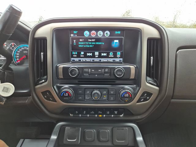 Used 2019 GMC Sierra 2500 Denali w/ Duramax Plus Package AWD/4WD image 24