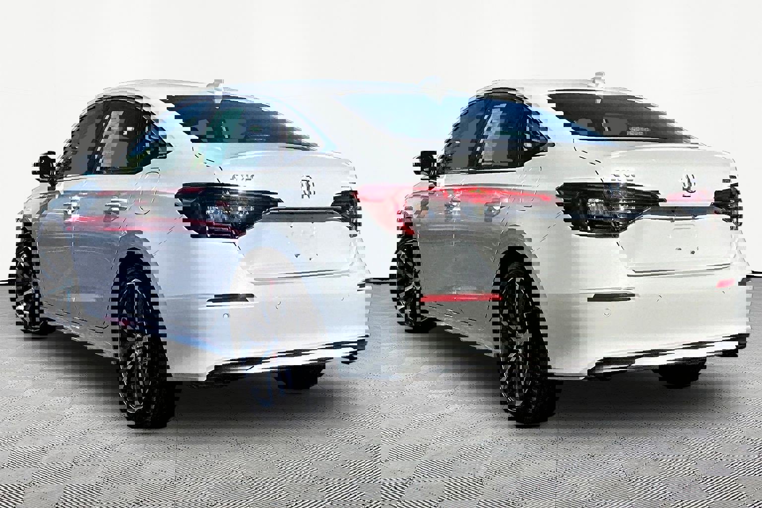 Used 2023 Honda Civic Touring image 4