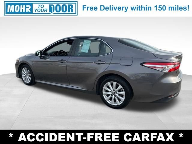 Used 2018 Toyota Camry LE image 4