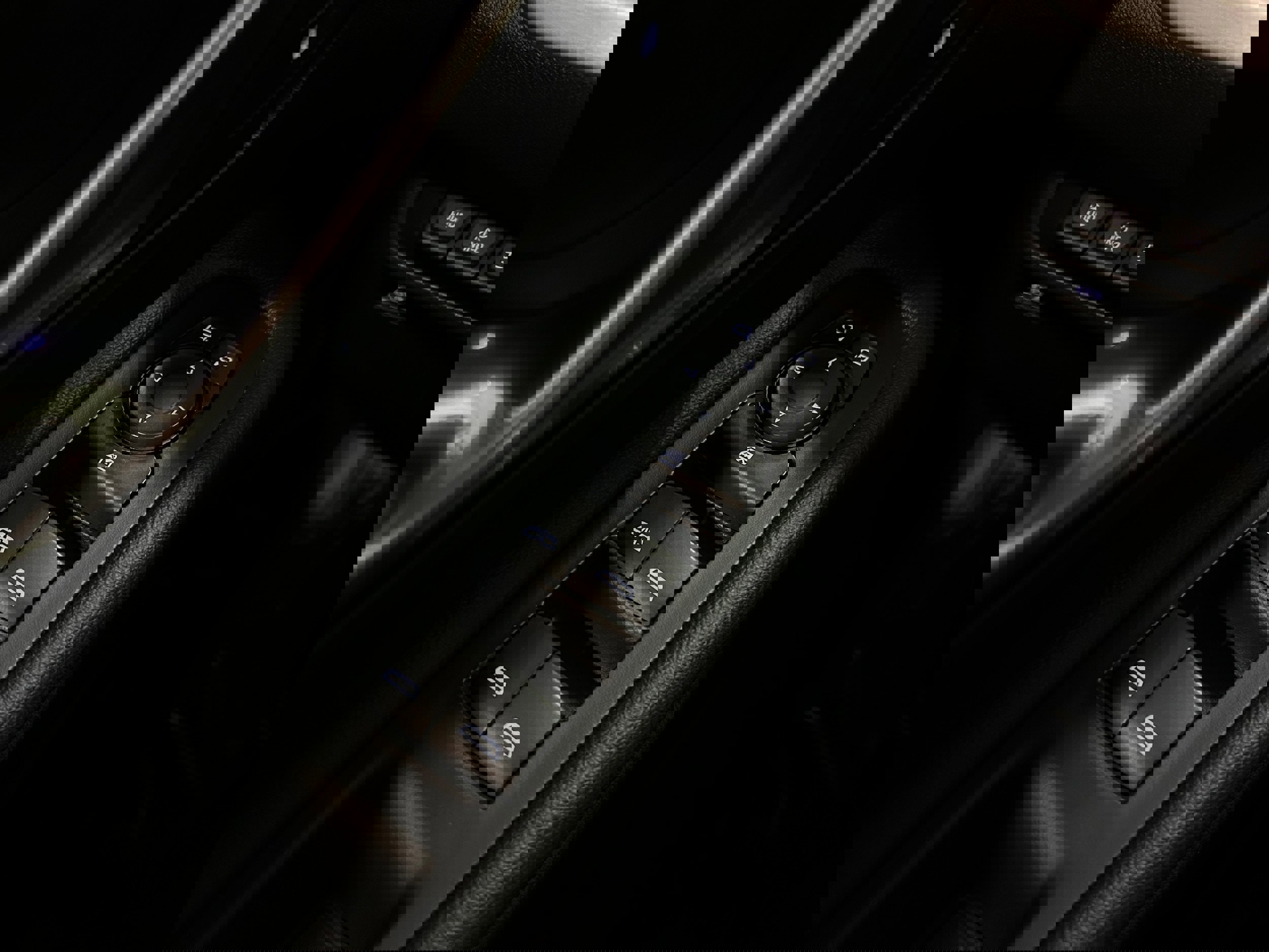 Used 2022 GMC Terrain SLT w/ Infotainment Package II image 24