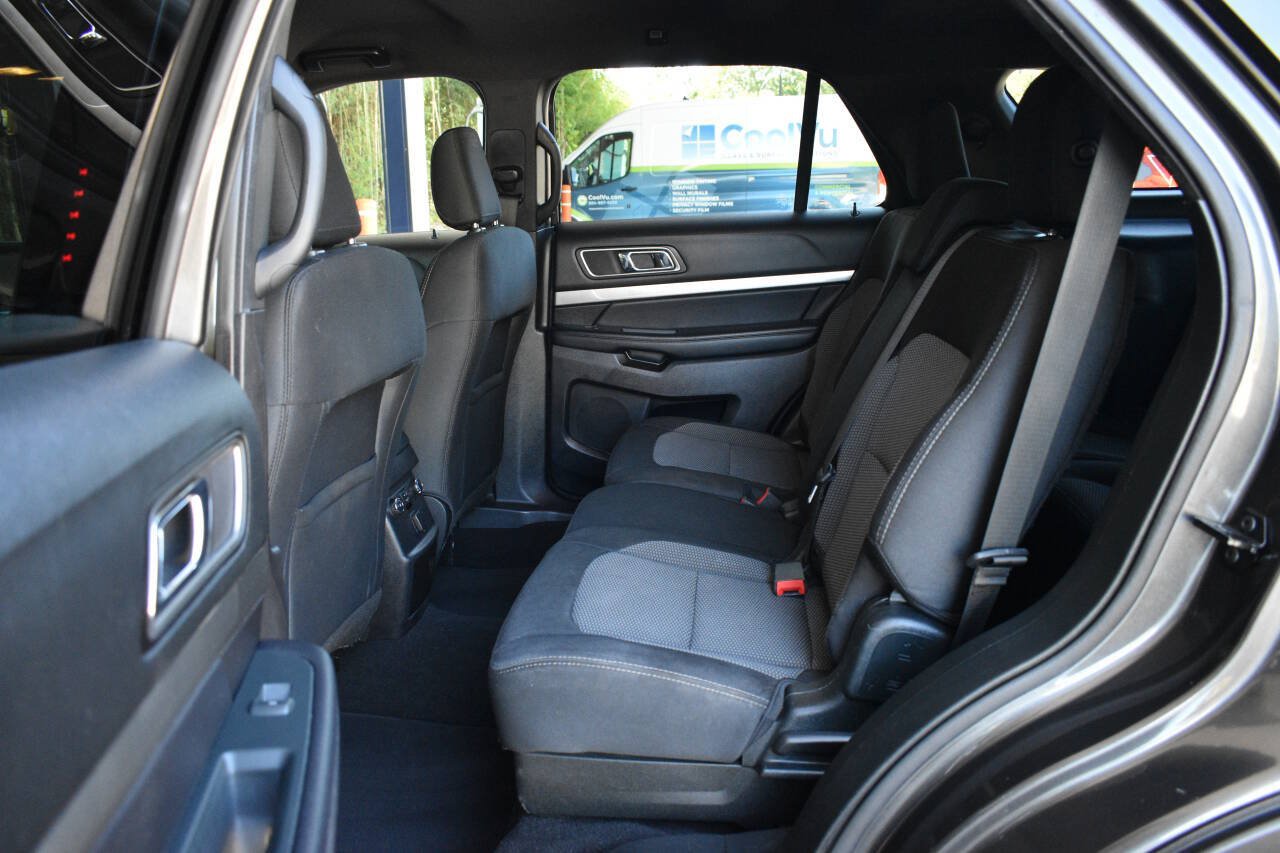 Used 2019 Ford Explorer XLT FWD image 9