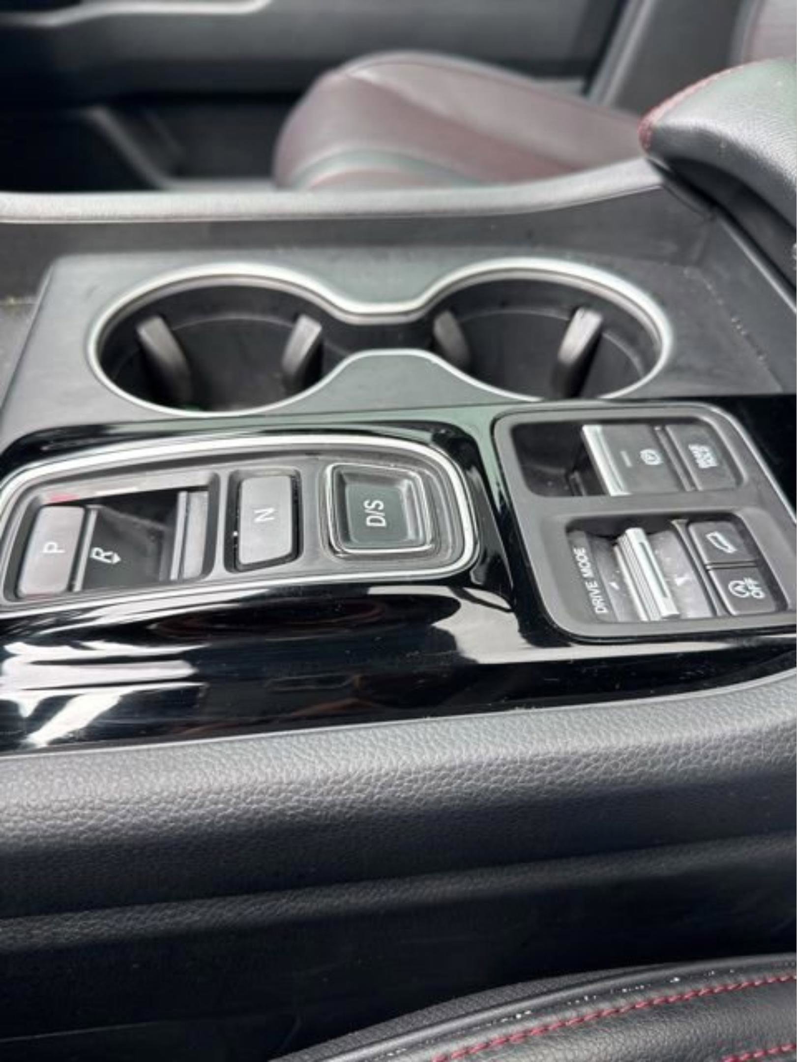 Used 2025 Honda Pilot Black Edition image 25