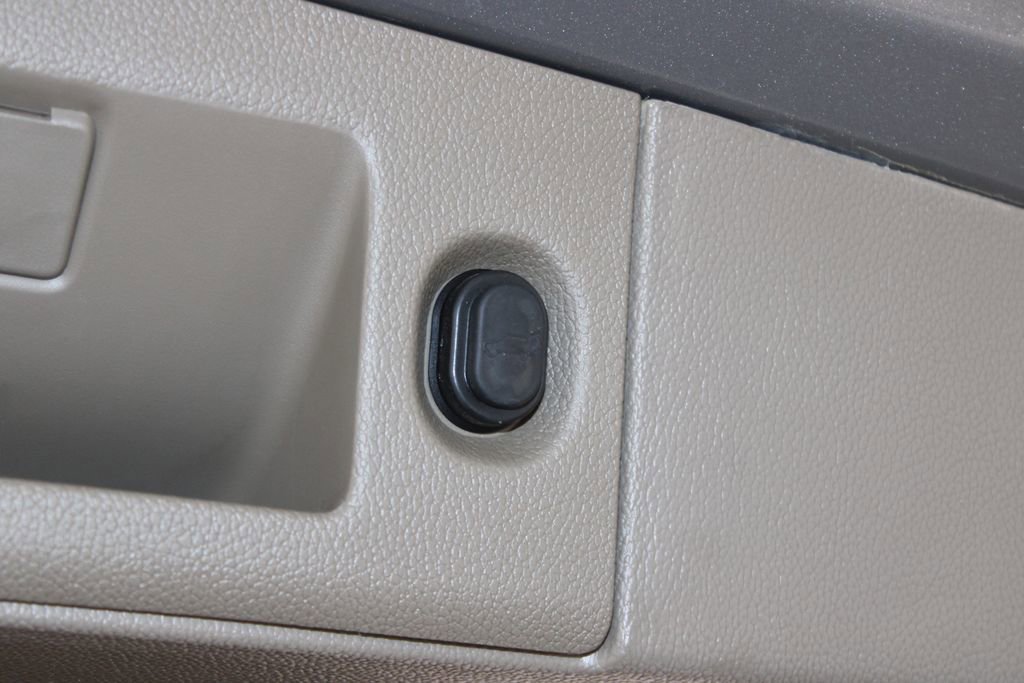 Used 2019 Chevrolet Suburban Premier w/ Max Trailering Package image 17