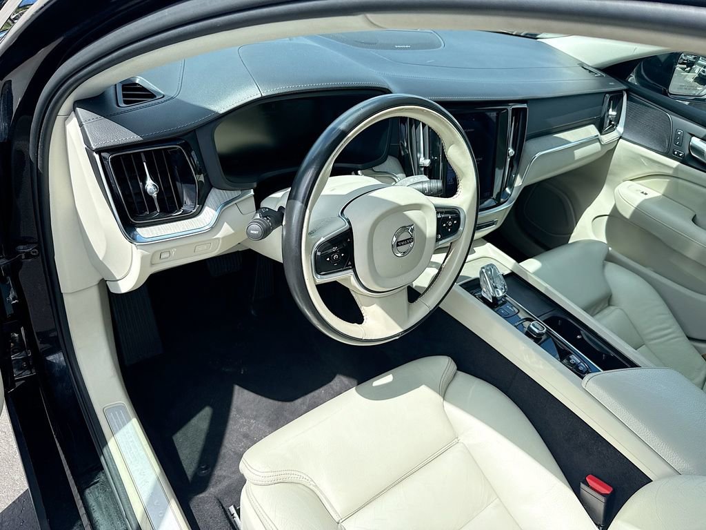 Used 2022 Volvo S60 B5 Inscription FWD image 10