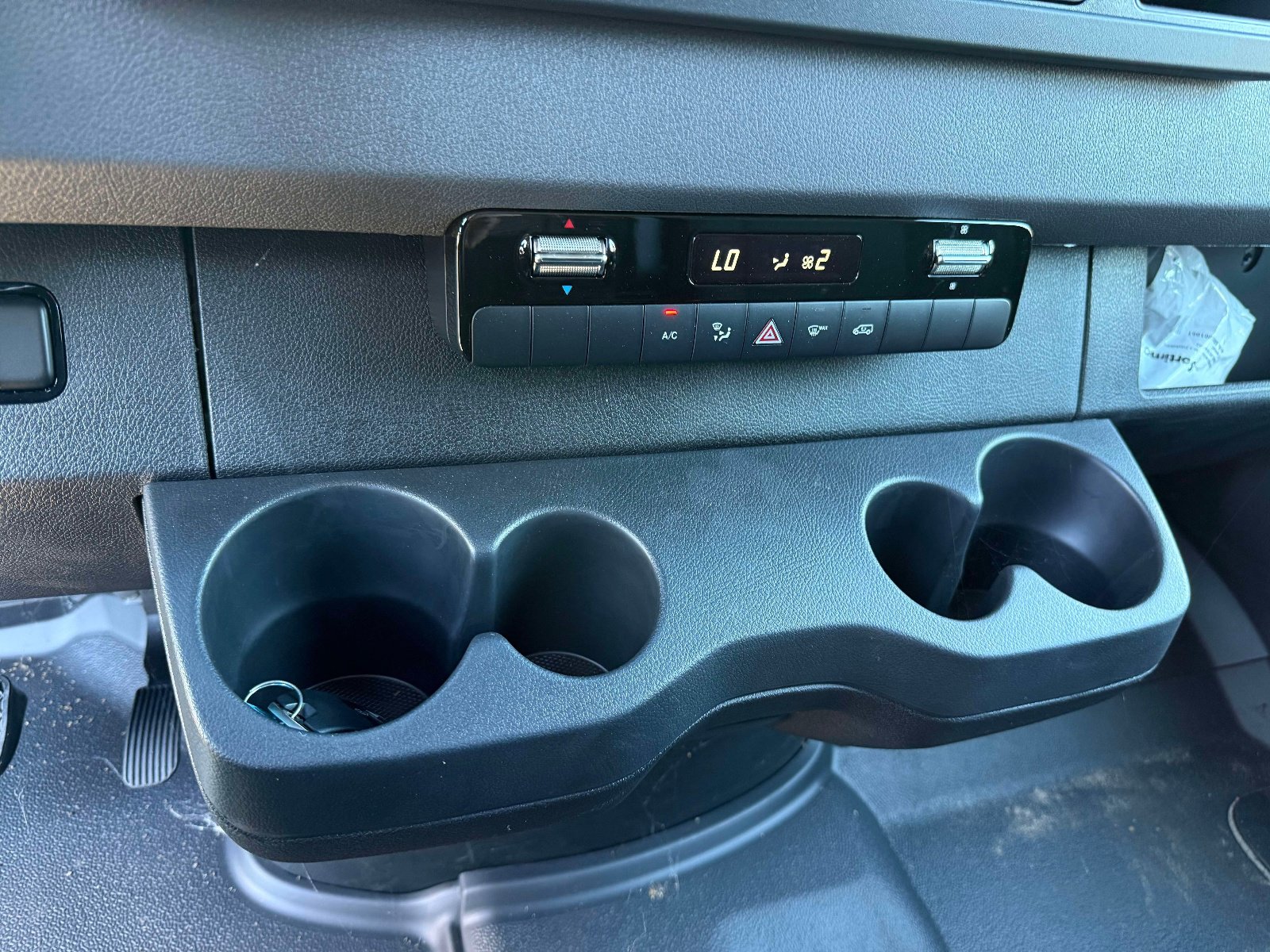 Used 2024 Mercedes-Benz Sprinter 144 Cargo image 27