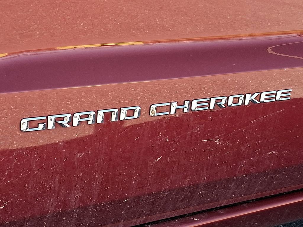 Used 2015 Jeep Grand Cherokee Overland image 21