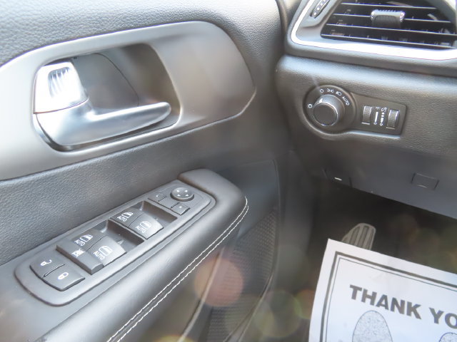 New 2027 Chrysler Pacifica LX FWD image 30