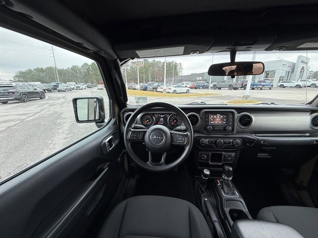 Used 2020 Jeep Gladiator Sport image 9