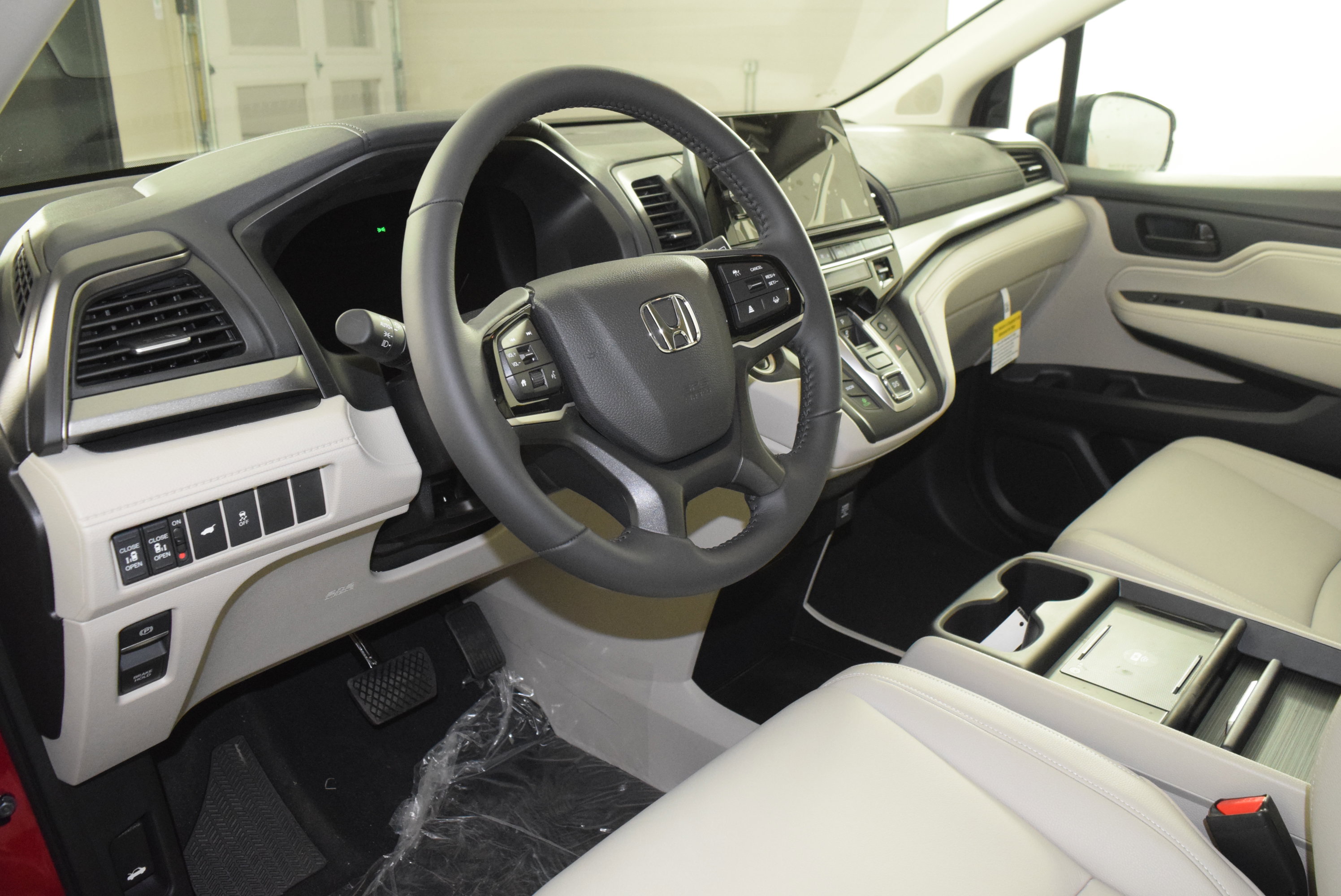 New 2026 Honda Odyssey EX-L image 2