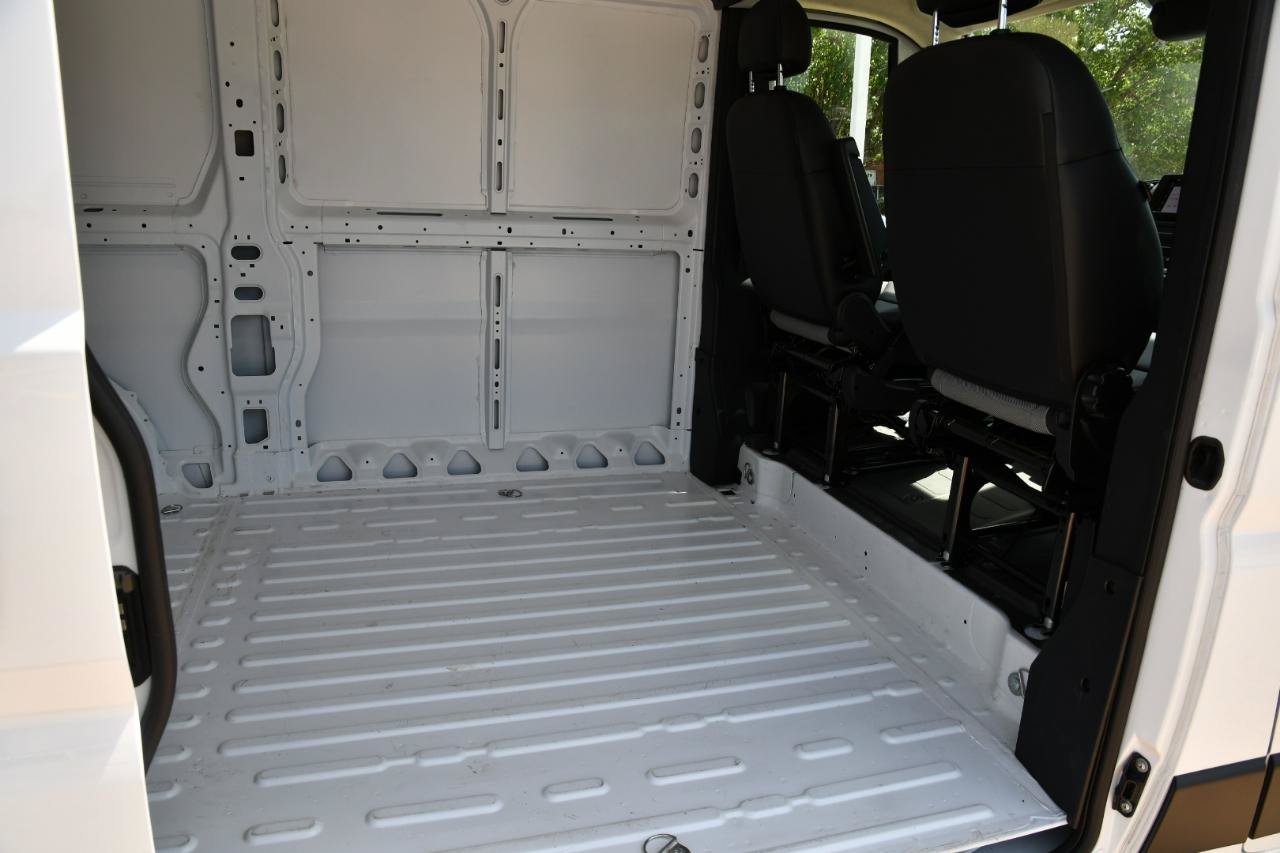 Used 2026 RAM ProMaster 2500 w/ Convenience Group FWD image 11