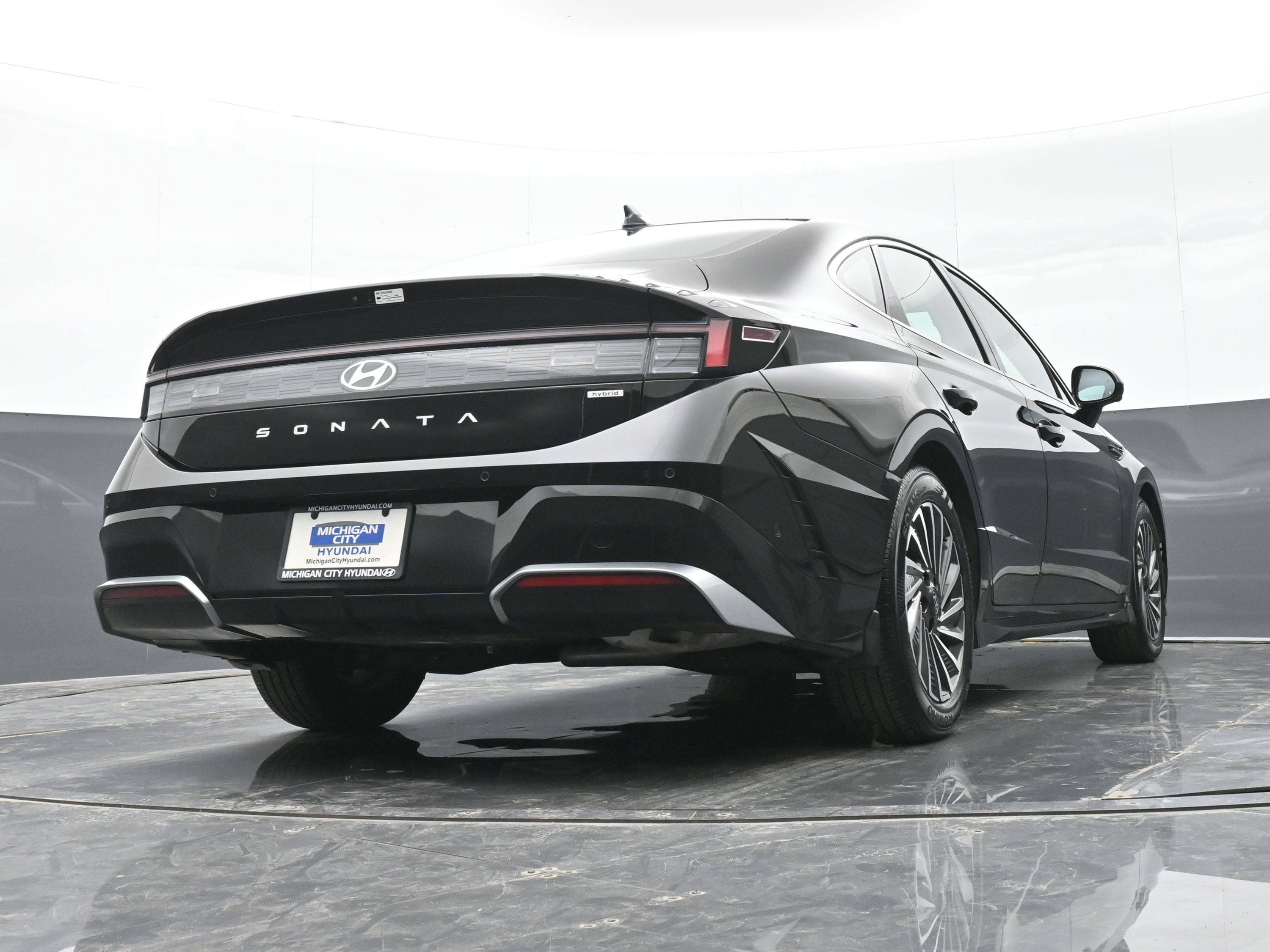 Certified 2025 Hyundai Sonata Limited image 40