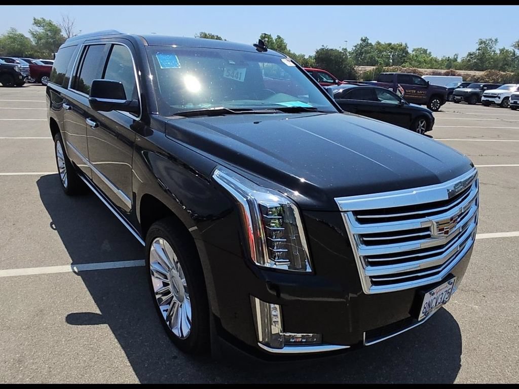 Used 2019 Cadillac Escalade ESV Platinum AWD/4WD image 2