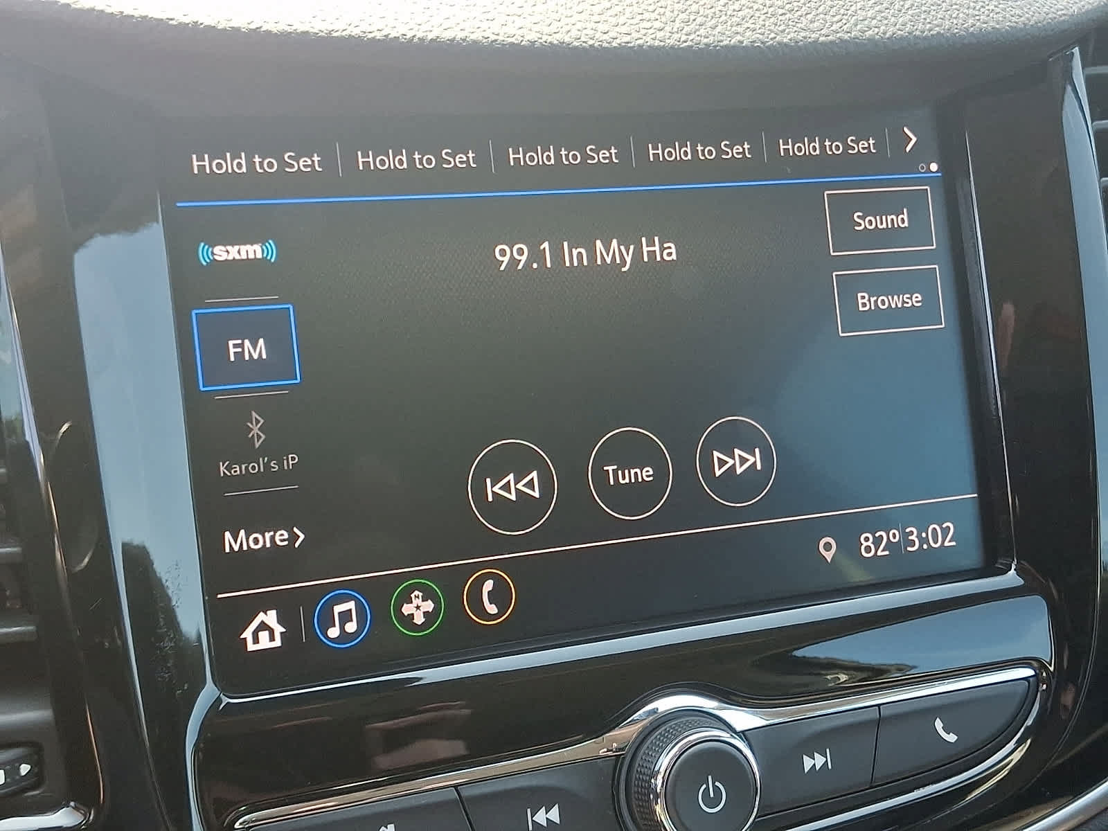 Used 2020 Chevrolet Trax LT w/ LT Convenience Package AWD/4WD image 18