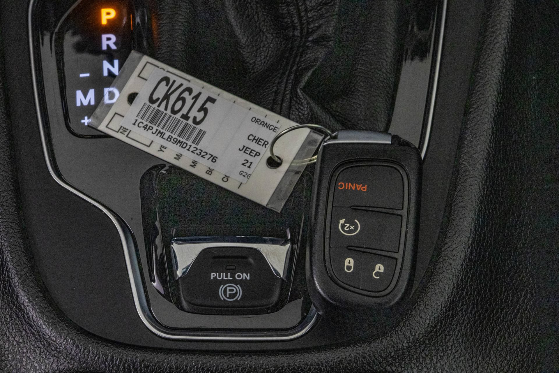 Used 2021 Jeep Cherokee Latitude Plus AWD/4WD image 28