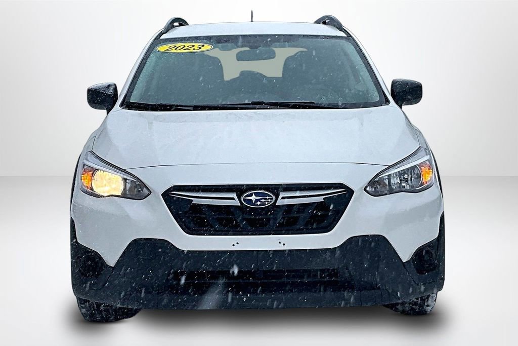 Used 2023 Subaru Crosstrek 2.0i image 2