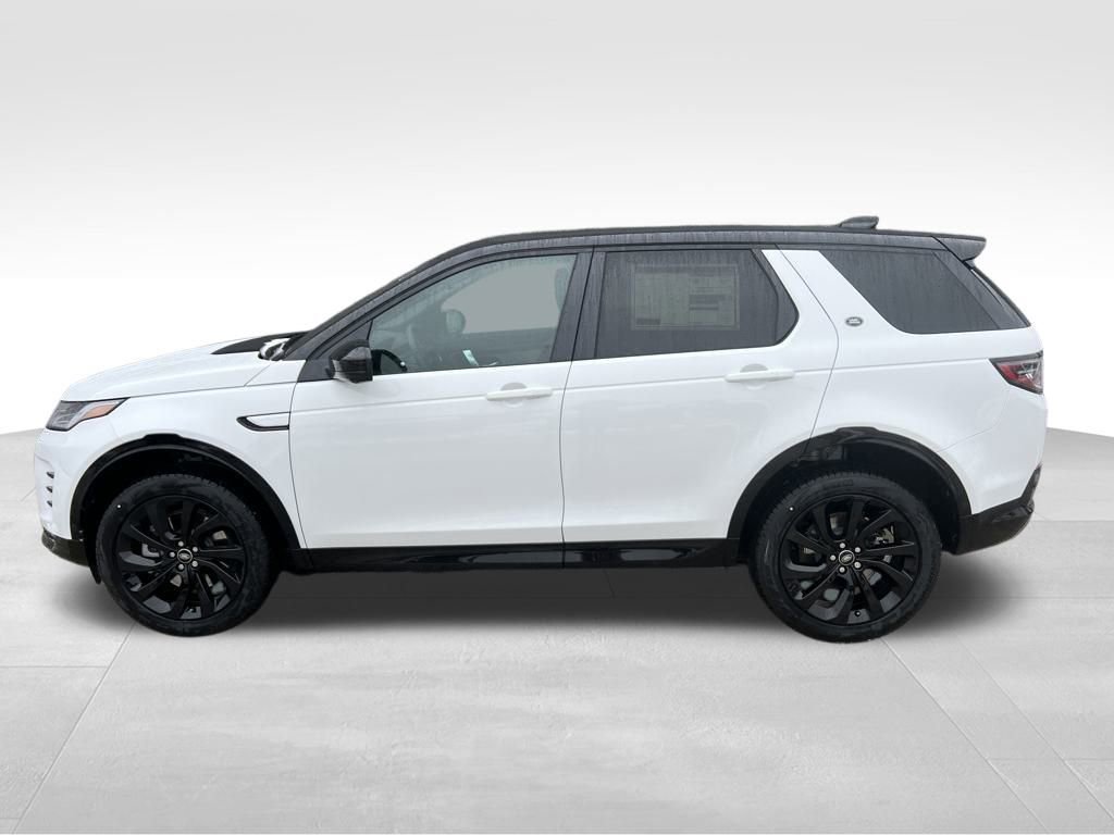 Used 2025 Land Rover Discovery Sport Dynamic SE image 2