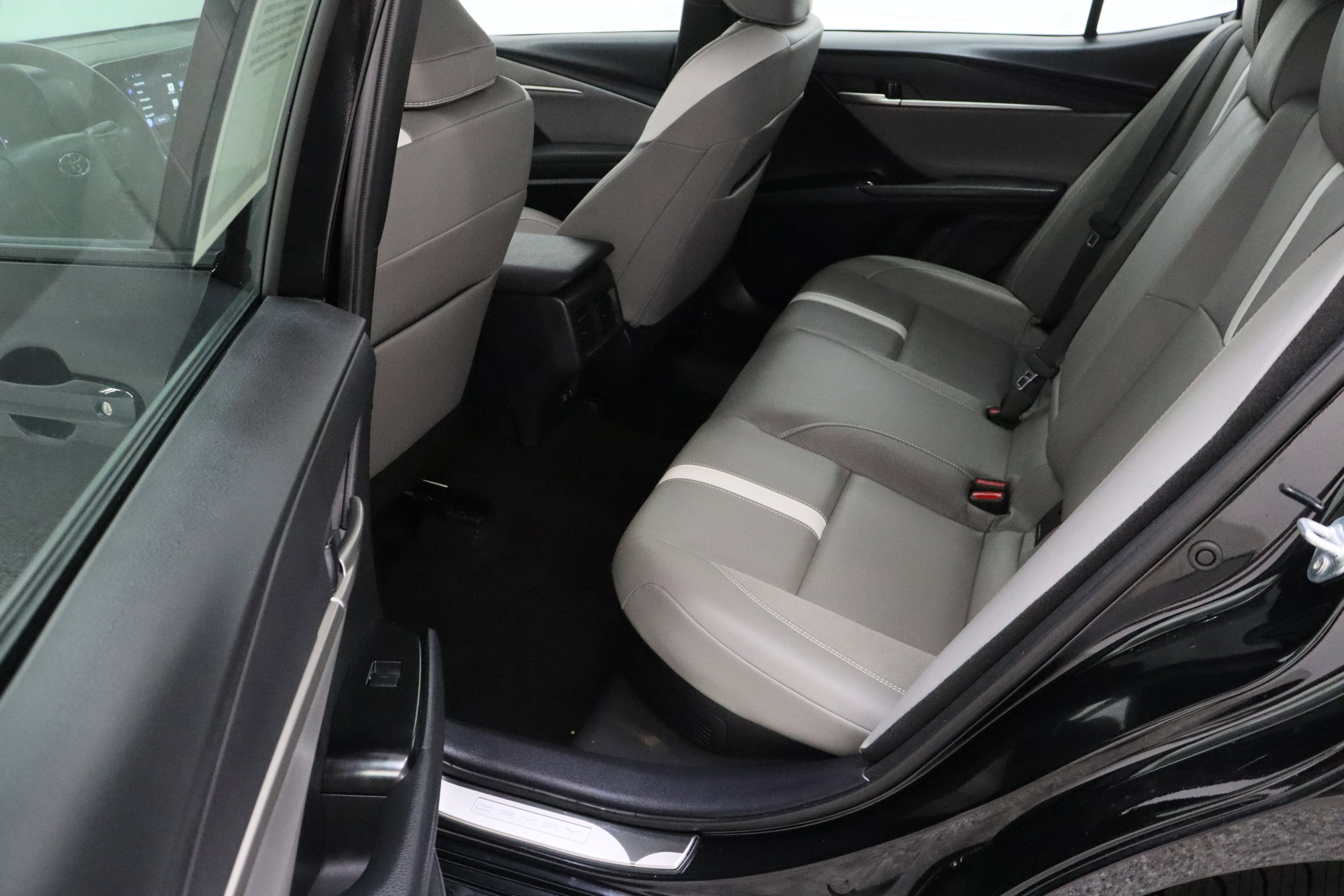 Certified 2025 Toyota Camry SE image 28