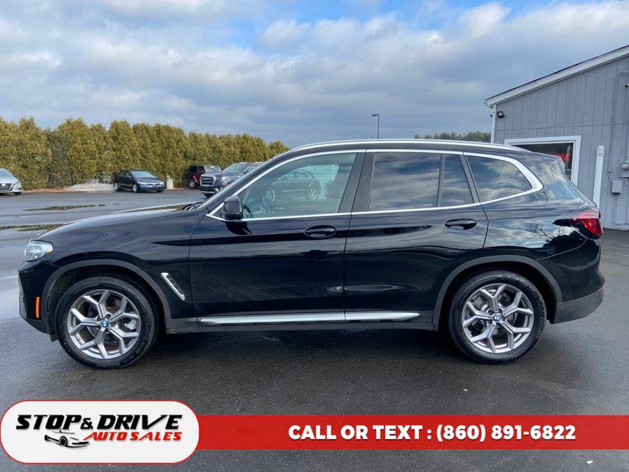 Used 2022 BMW X3 xDrive30i w/ Premium Package AWD/4WD image 2