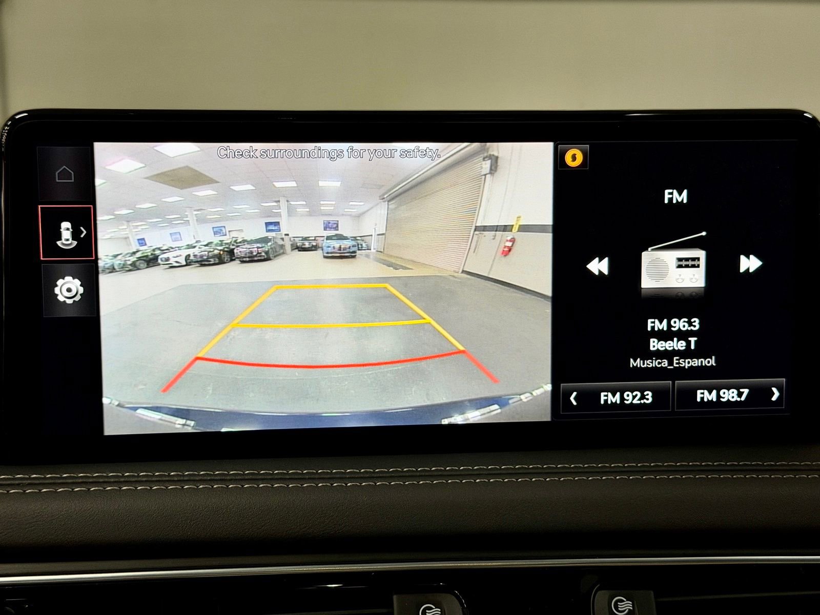 Used 2023 Genesis G70 2.0T AWD/4WD image 32