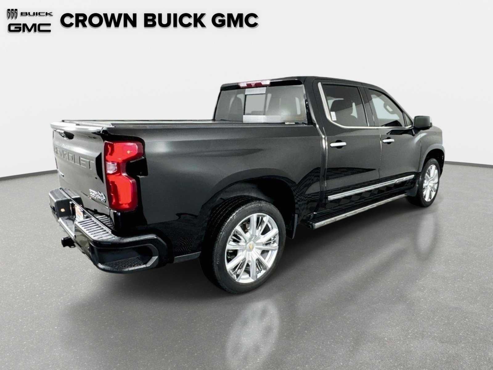 Certified 2024 Chevrolet Silverado 1500 High Country w/ High Country Premium Package AWD/4WD image 5