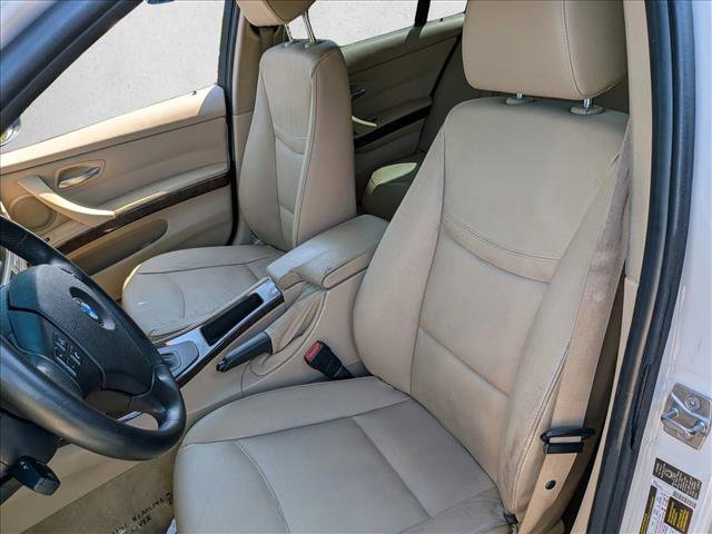 Used 2011 BMW 328i Sedan RWD image 18