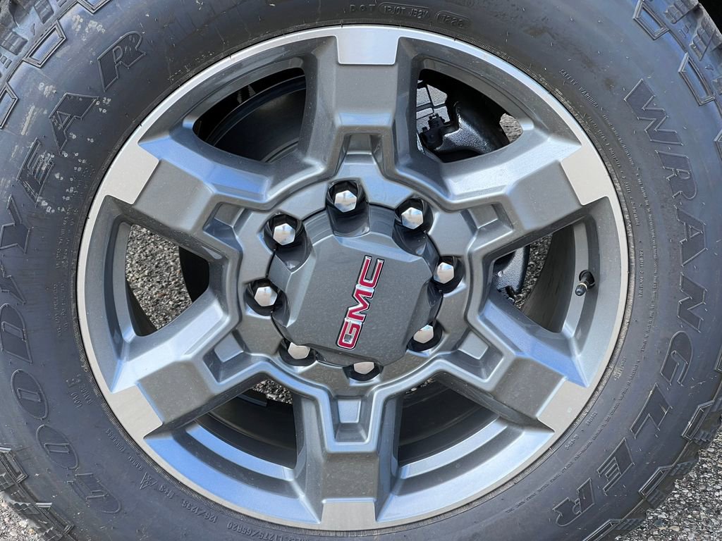 New 2026 GMC Sierra 2500 SLT w/ SLT Premium Package AWD/4WD image 6