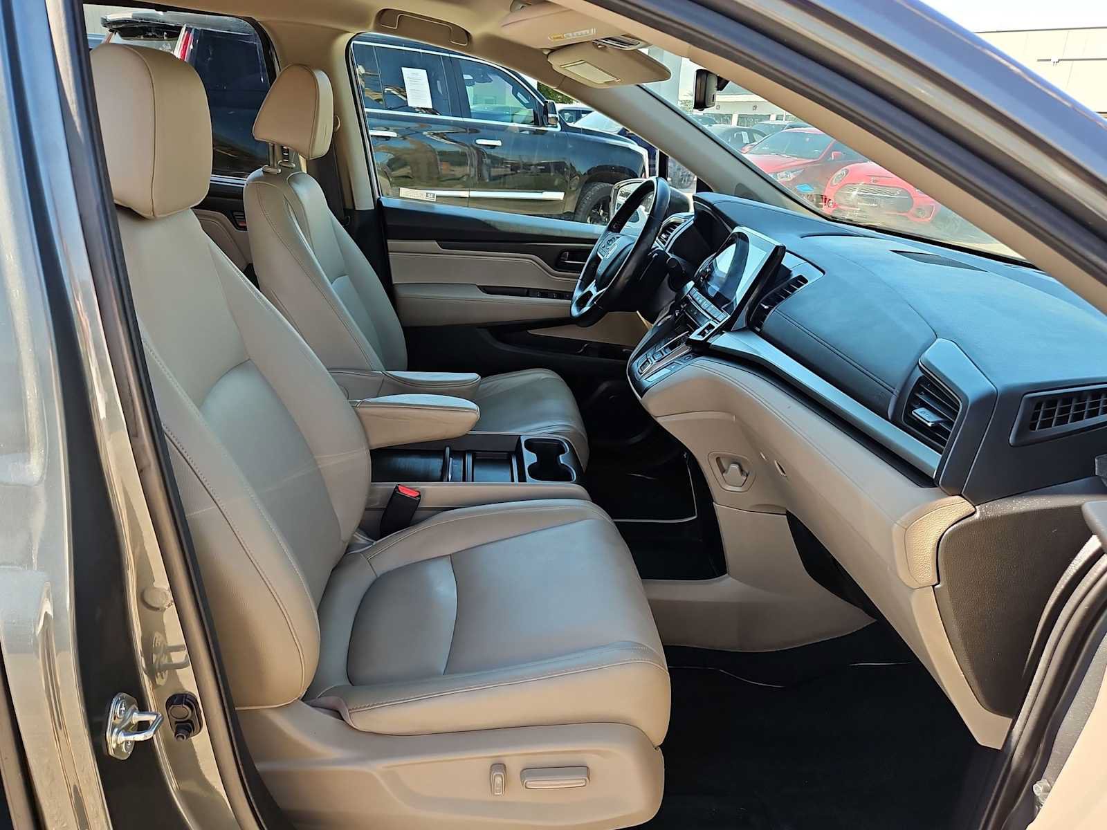Used 2018 Honda Odyssey EX-L image 18