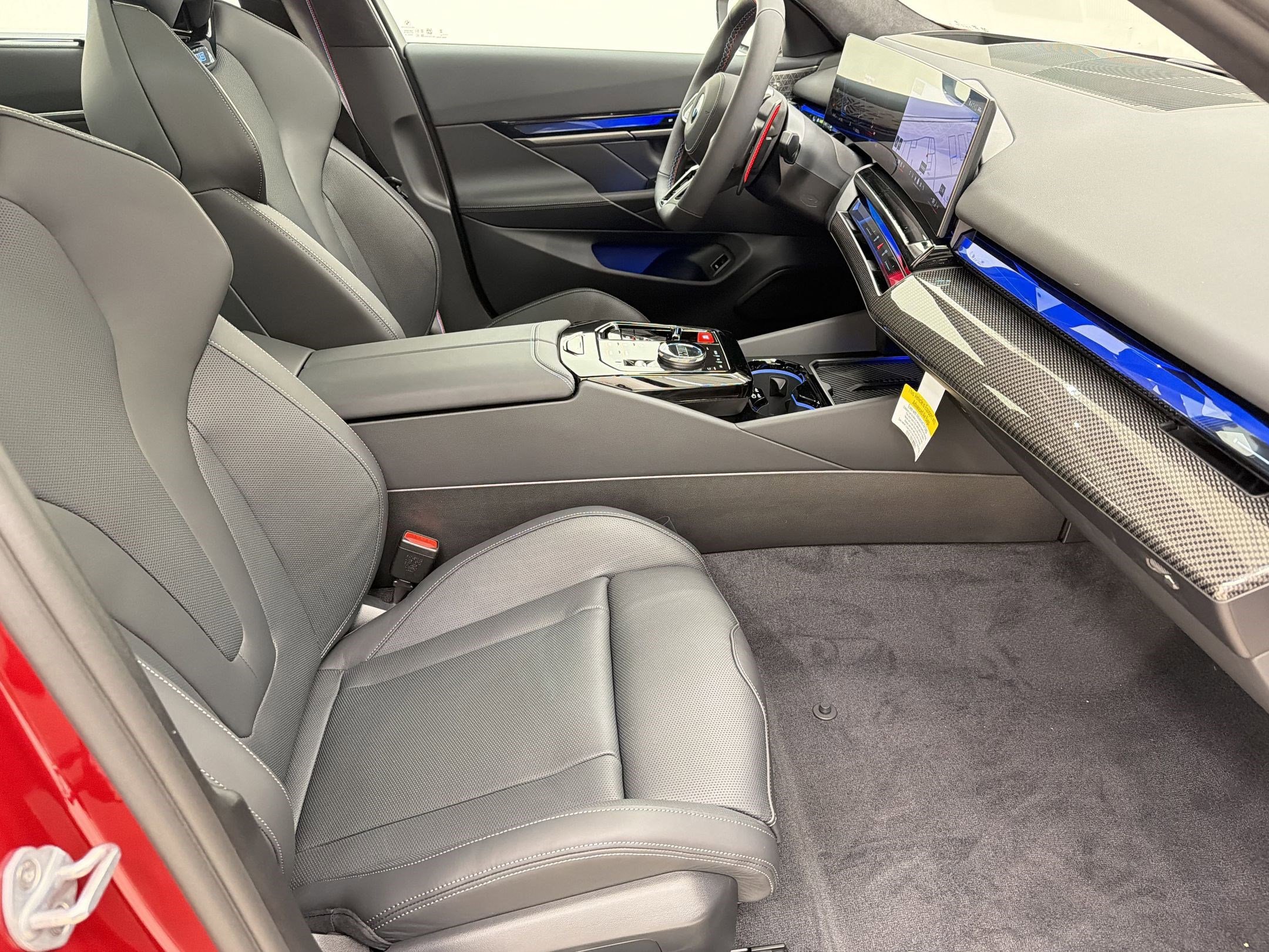 New 2026 BMW M5 w/ Executive Package AWD/4WD image 25