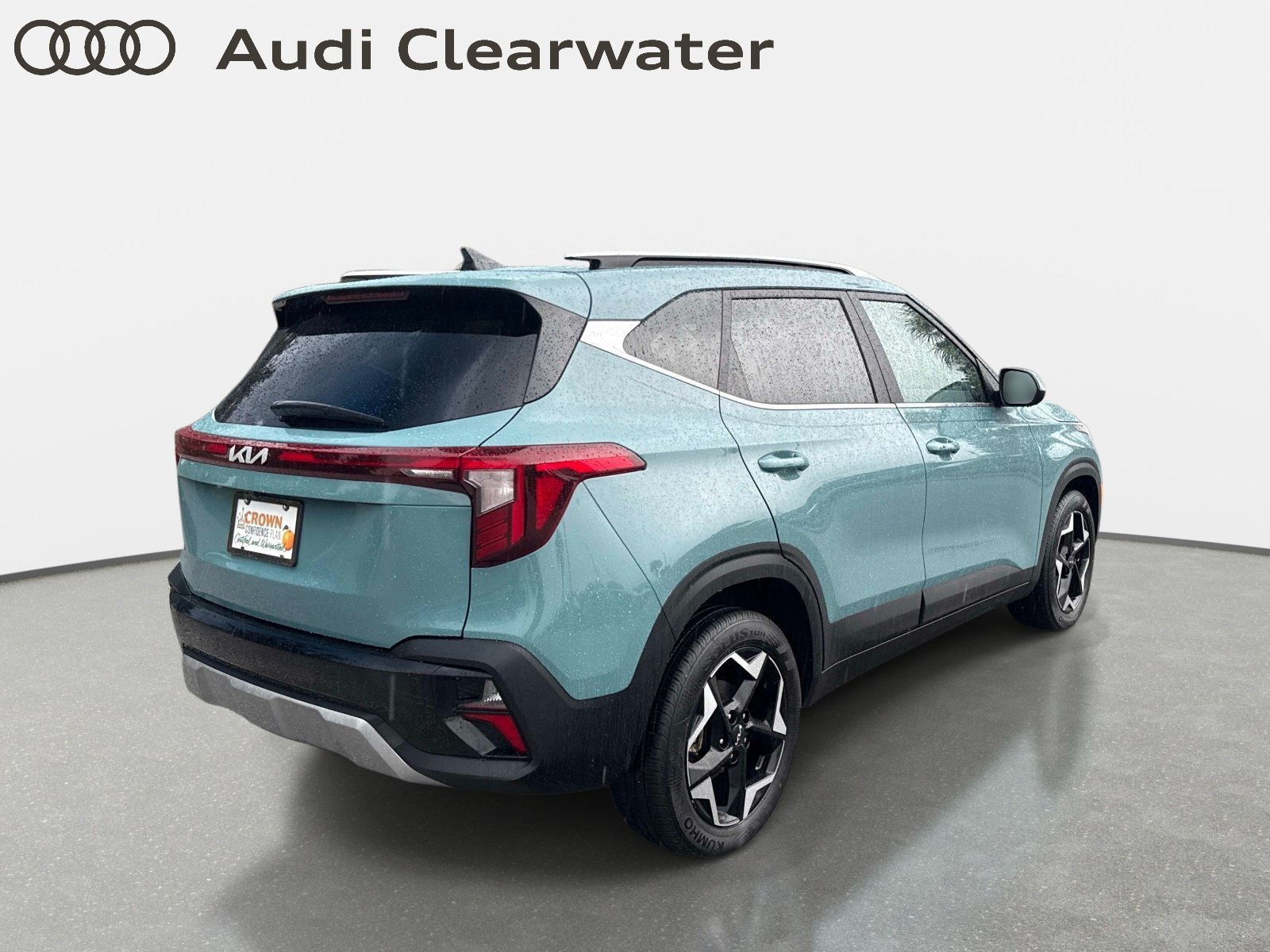 Used 2025 Kia Seltos EX FWD image 4